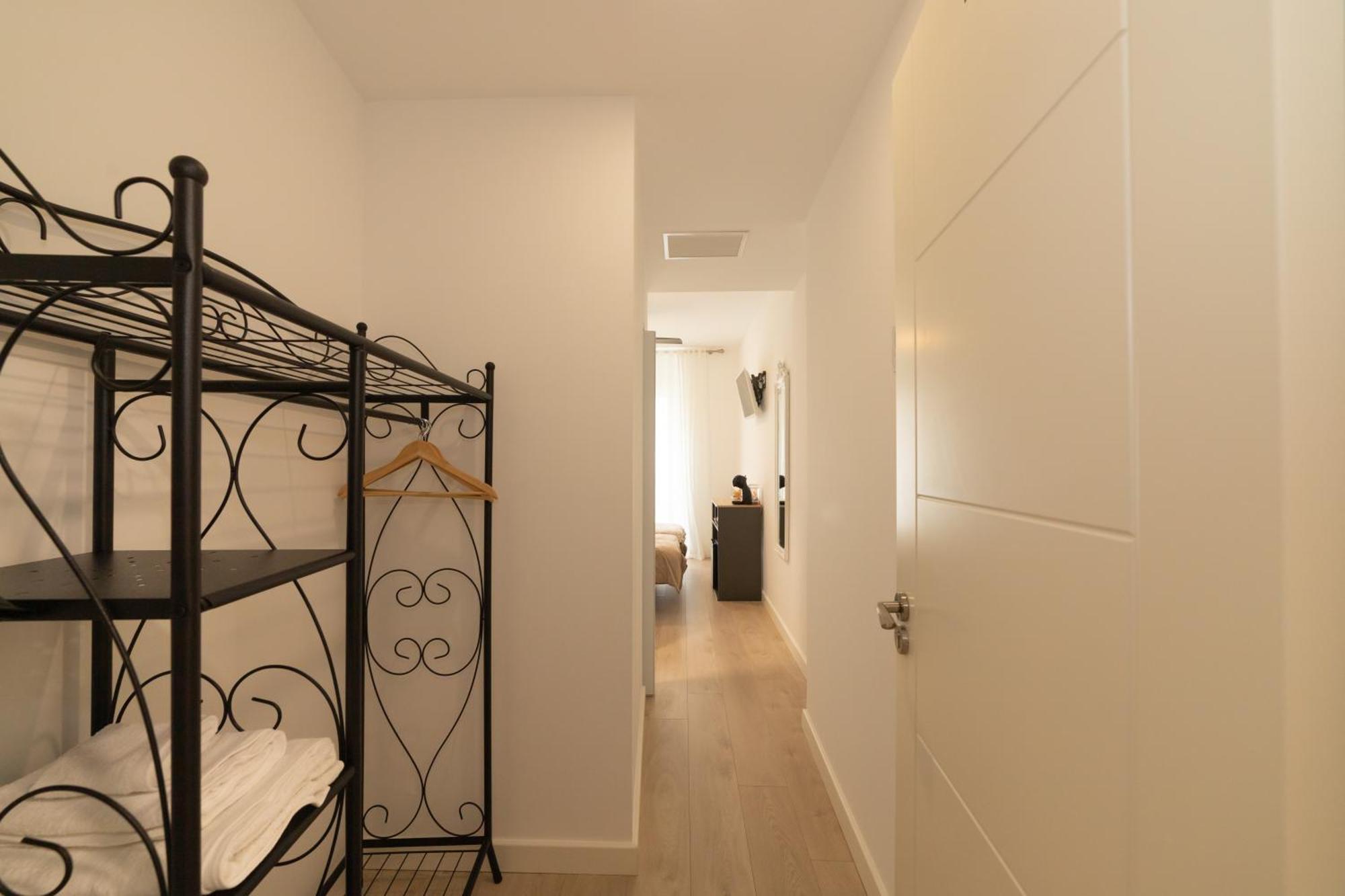 Hostal Puente De Hierro Logrono Room photo
